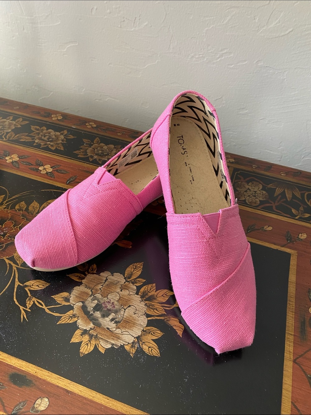 Toms Pink Canvas Classic Slip-On Flats